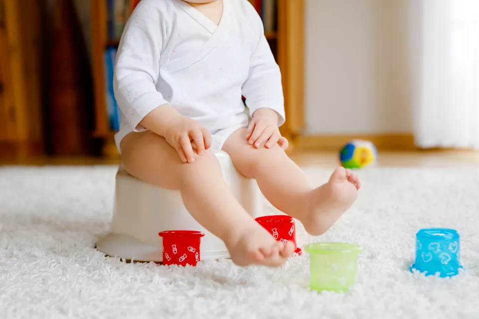 What is ‘elimination communication’ and does it work? ‘By 10 months old, my son was using the toilet to poop’ (Quiara Smith -contributor against EC)